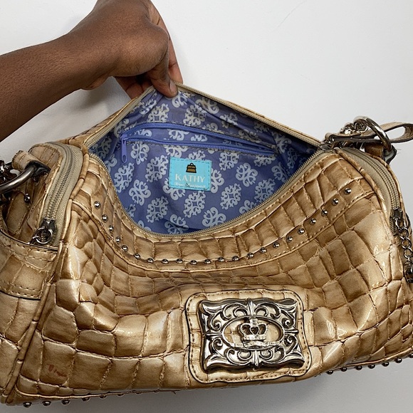 Kathy Van Zeeland Shoulder Bag ๐ป - Picture 10 of 11